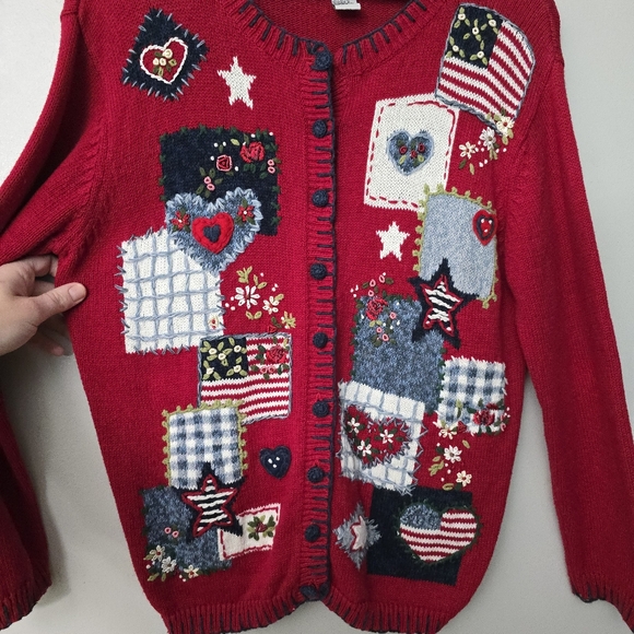 Heirloom Collectibles Patriotic Valentines Patchwork Heart Sweater Cottagecore M - Picture 2 of 11